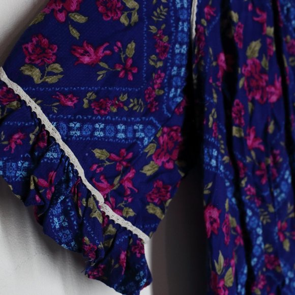 Napa Valley smocked top - Picture 2 of 5